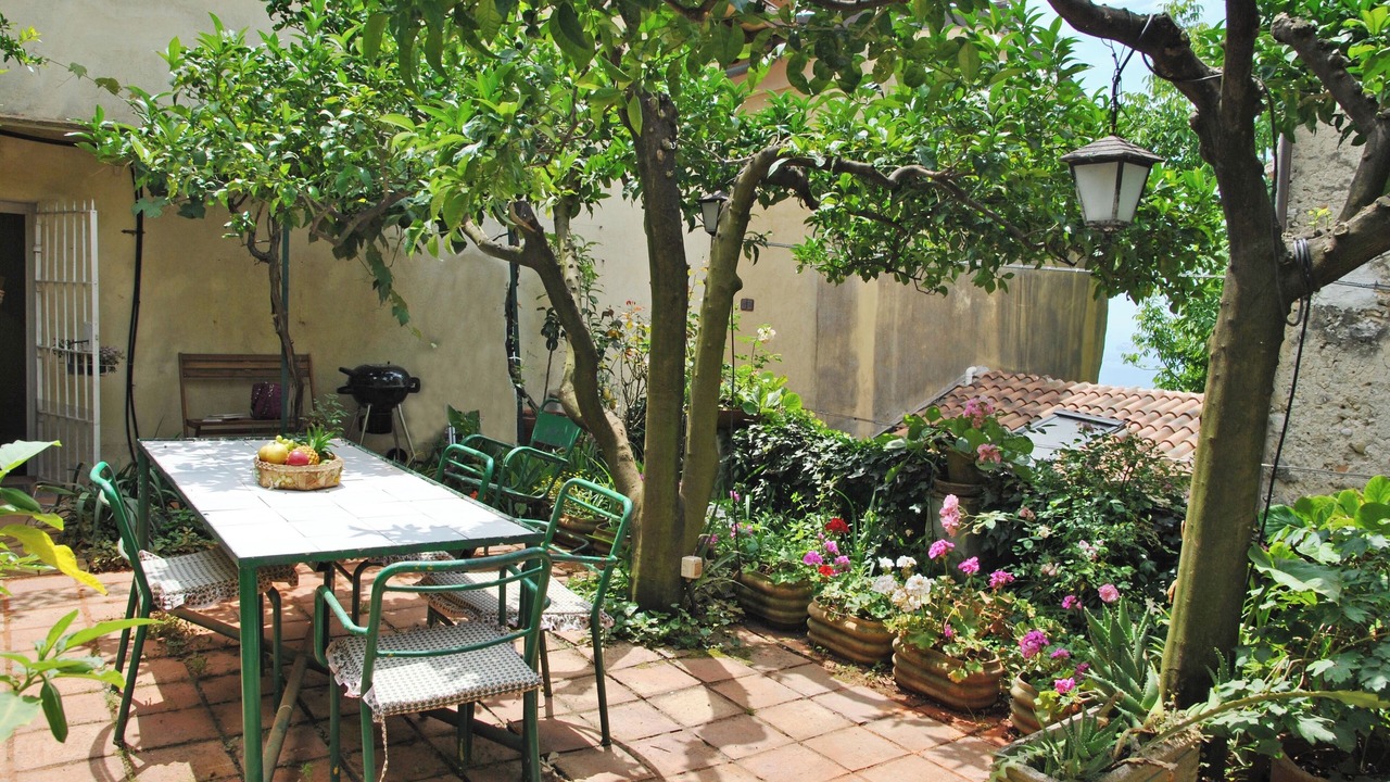 Photo of Outdoor in Maranola
