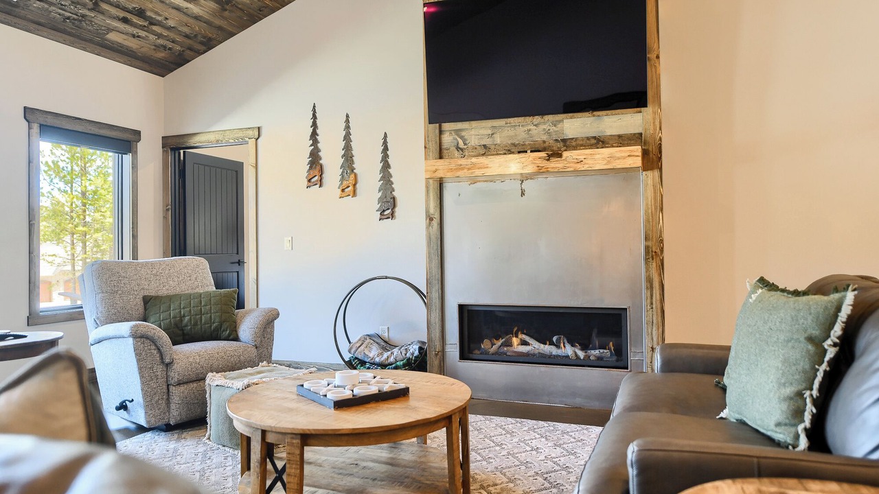 Photo of Livingroom in Lead