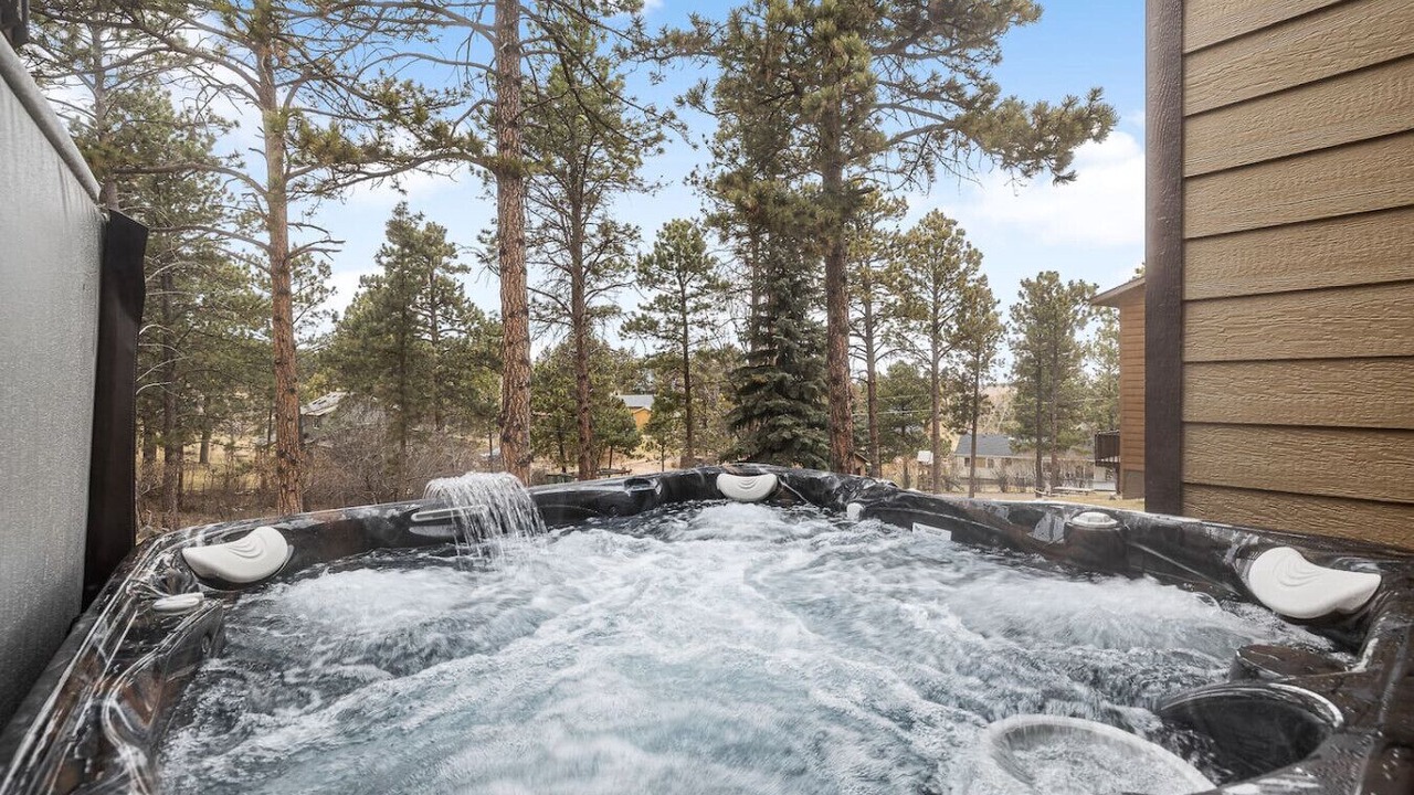Photo of Outdoor in Colonial Pine Hills