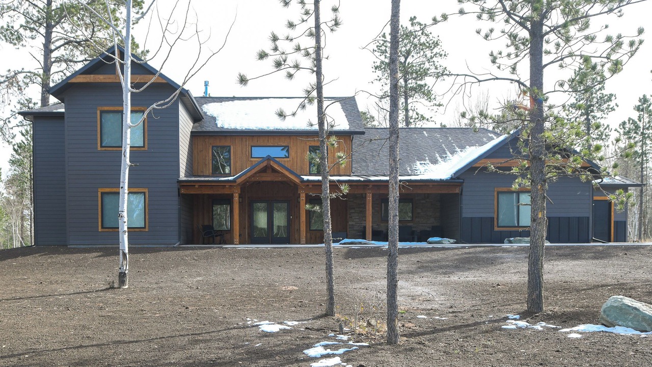 Photo of Outdoor in Lead