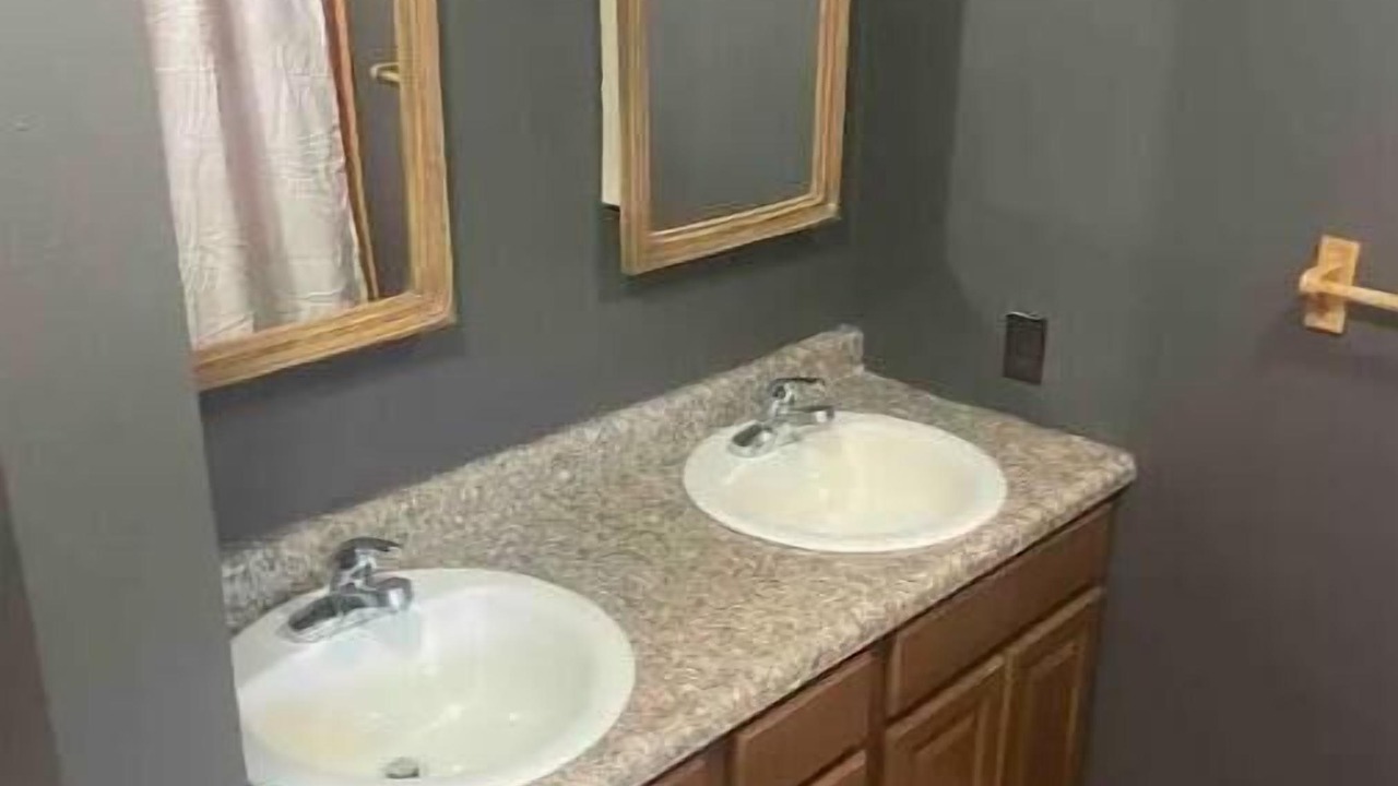 Photo of Bathroom in Martin