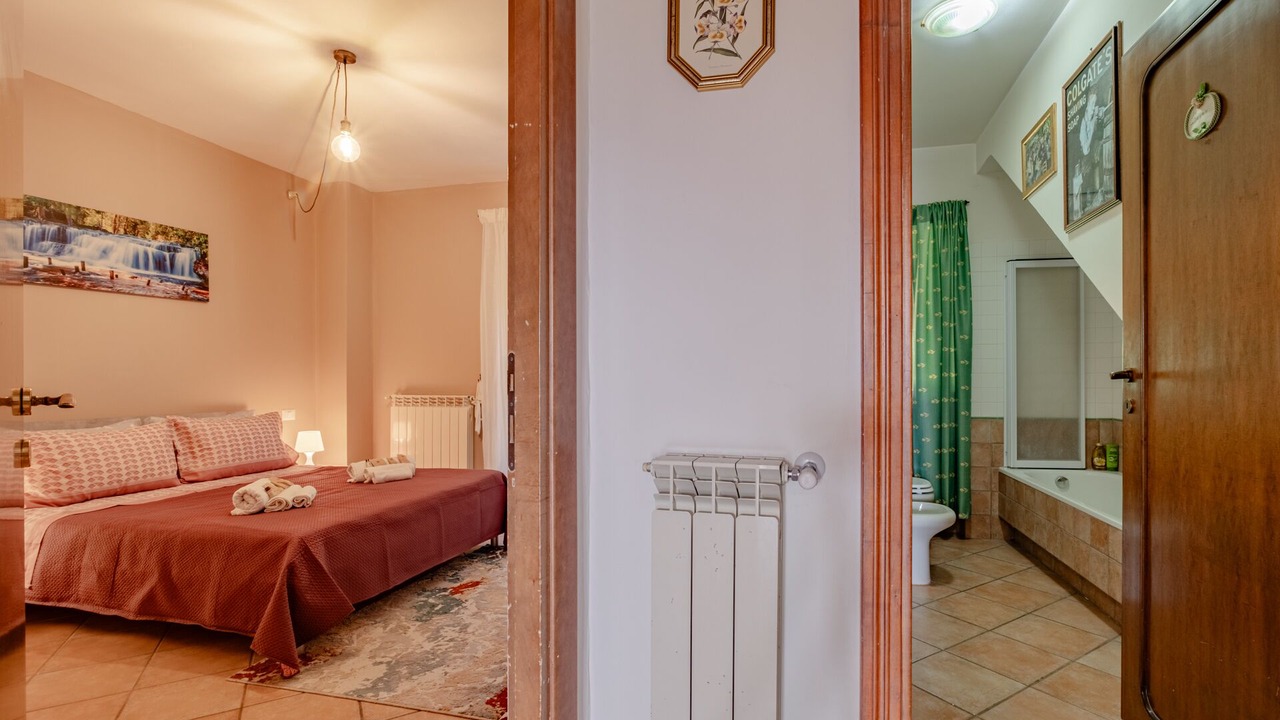 Photo of Bedroom in Lake Garda