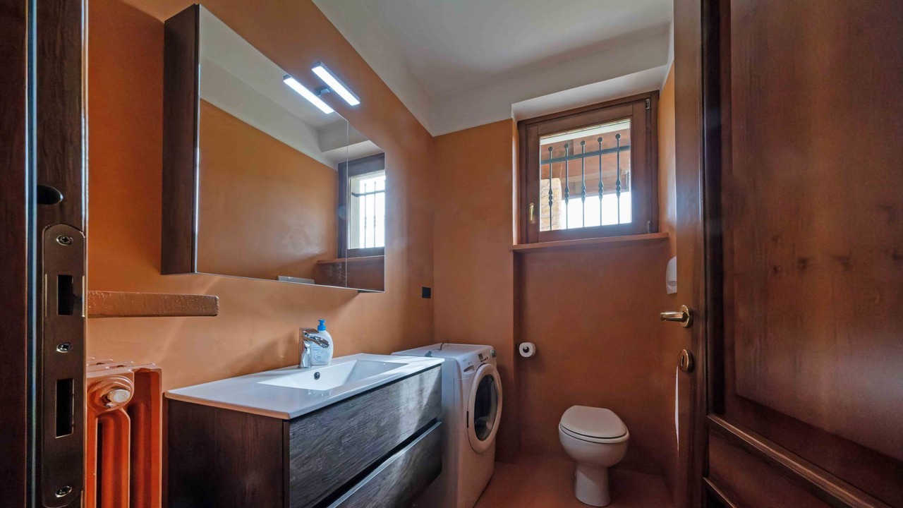 Photo of Bathroom in Bardolino