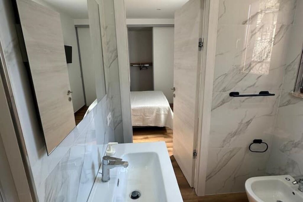 Photo of Bathroom in Naples