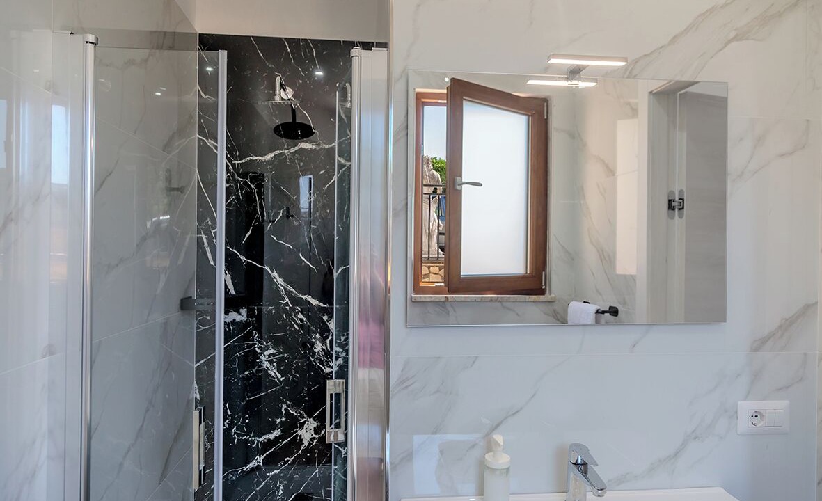 Photo of Bathroom in Naples