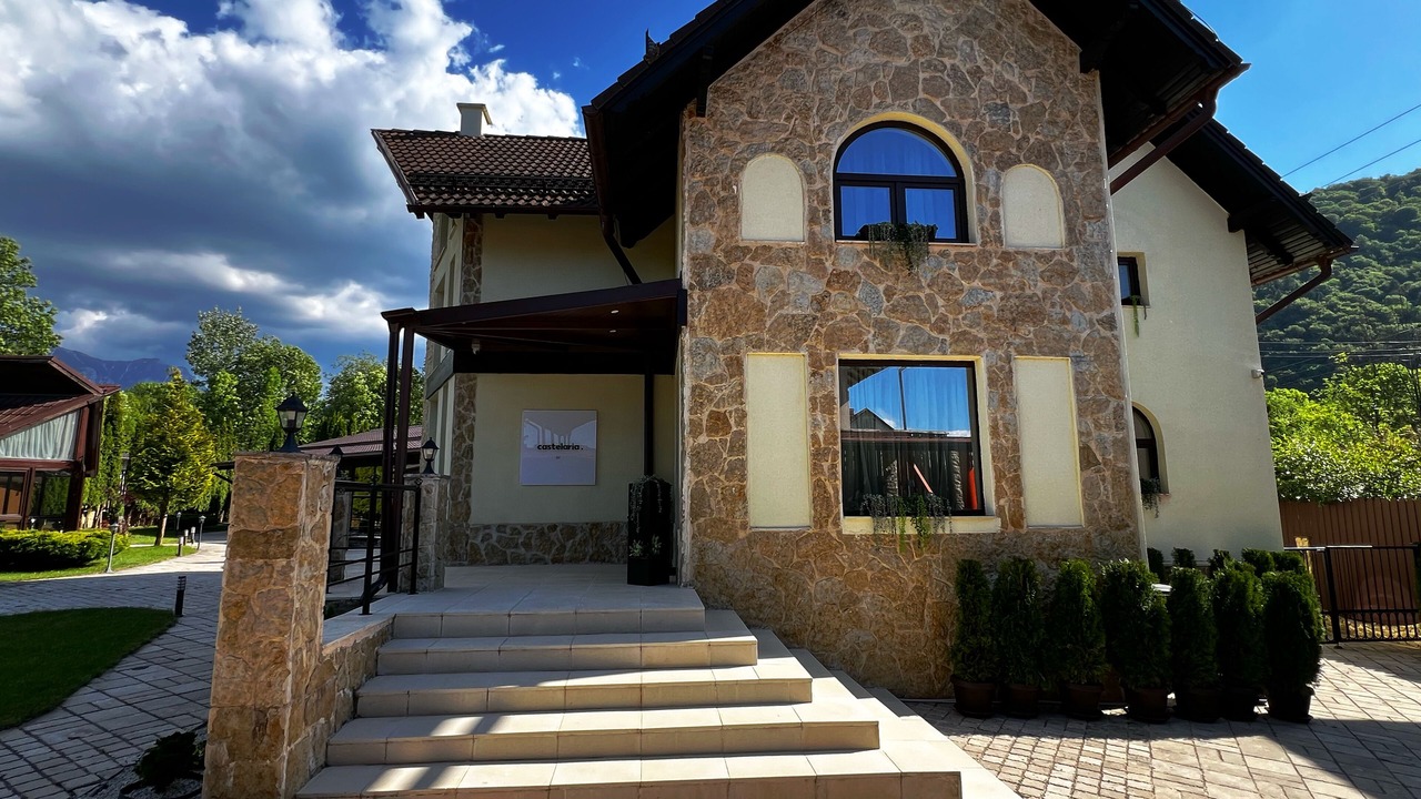 Photo of Outdoor in Bran