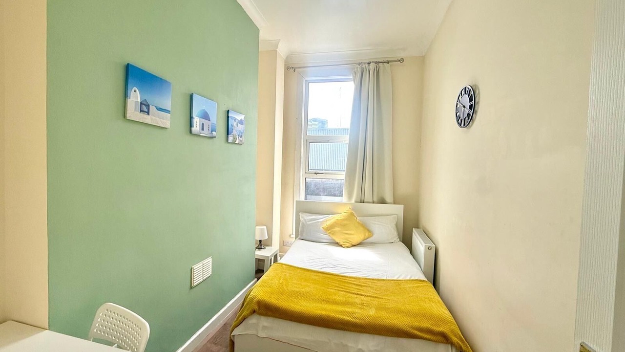 Photo of Bedroom in Somers Town