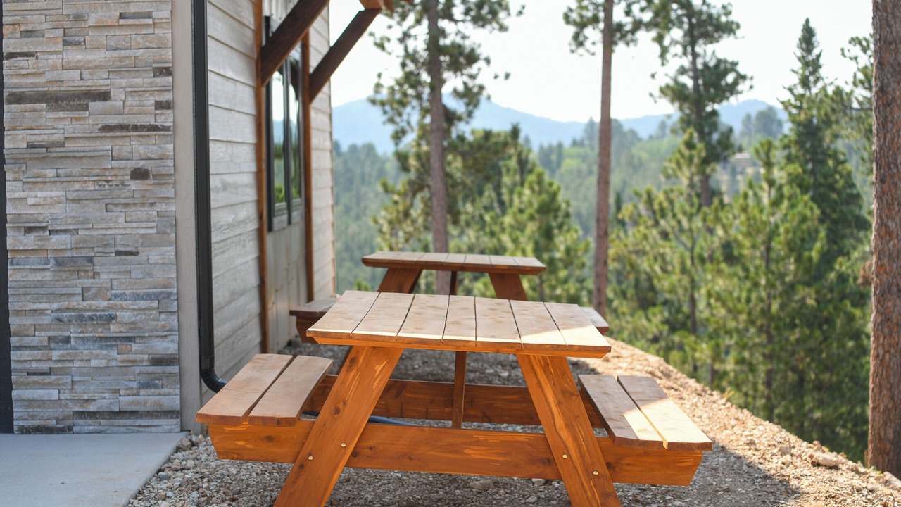 Photo of Outdoor in Lead