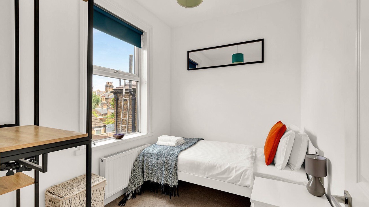 Photo of Bedroom in Harrow Road
