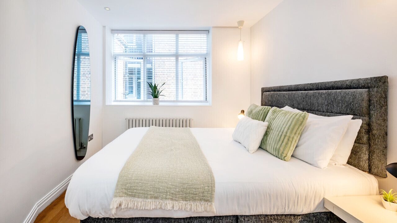 Photo of Bedroom in Covent Garden