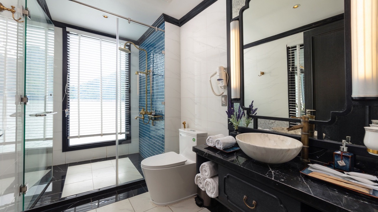 Photo of Bathroom in Ha Long