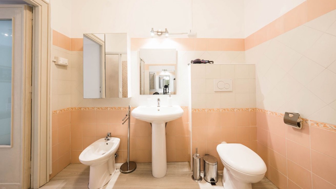 Photo of Bathroom in Rione XVI Ludovisi