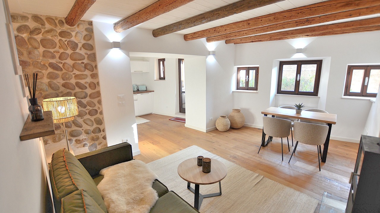 Photo of Livingroom in Calmasino