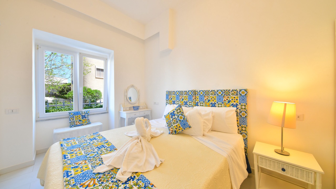 Photo of Bedroom in Forio