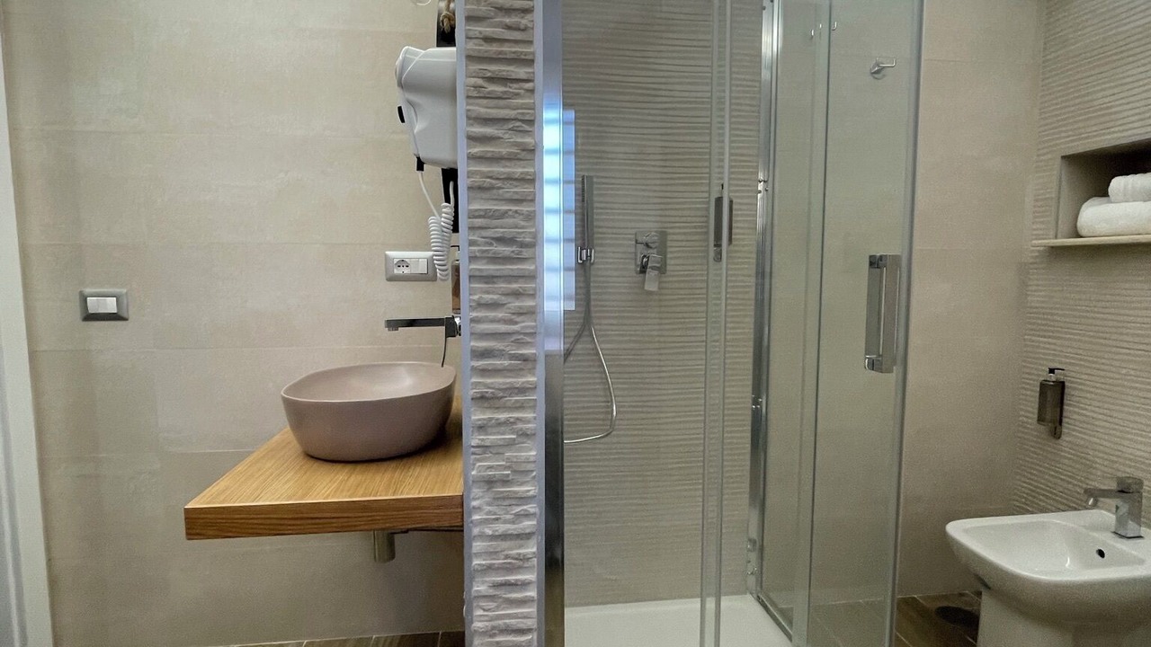 Photo of Bathroom in Cercola