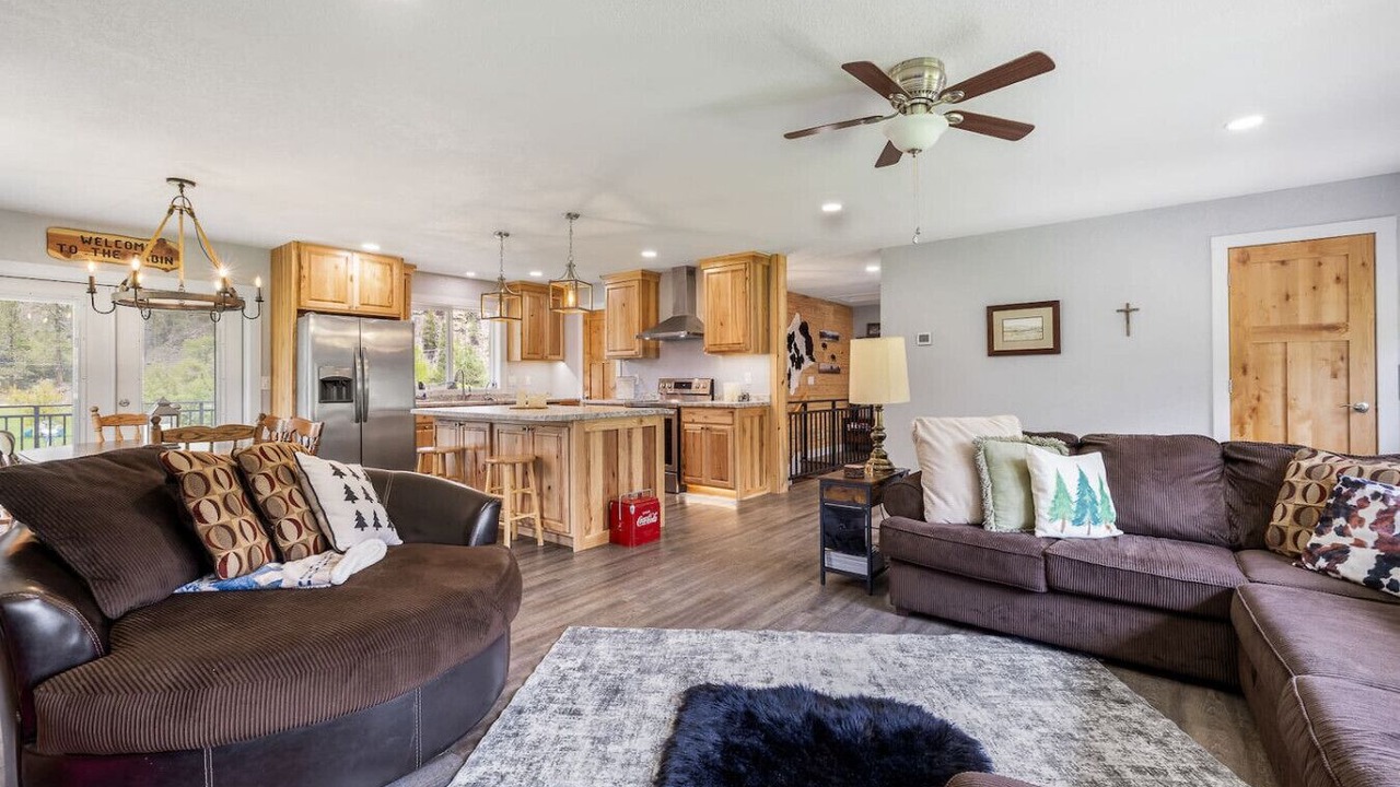 Photo of Bedroom in Rimrock
