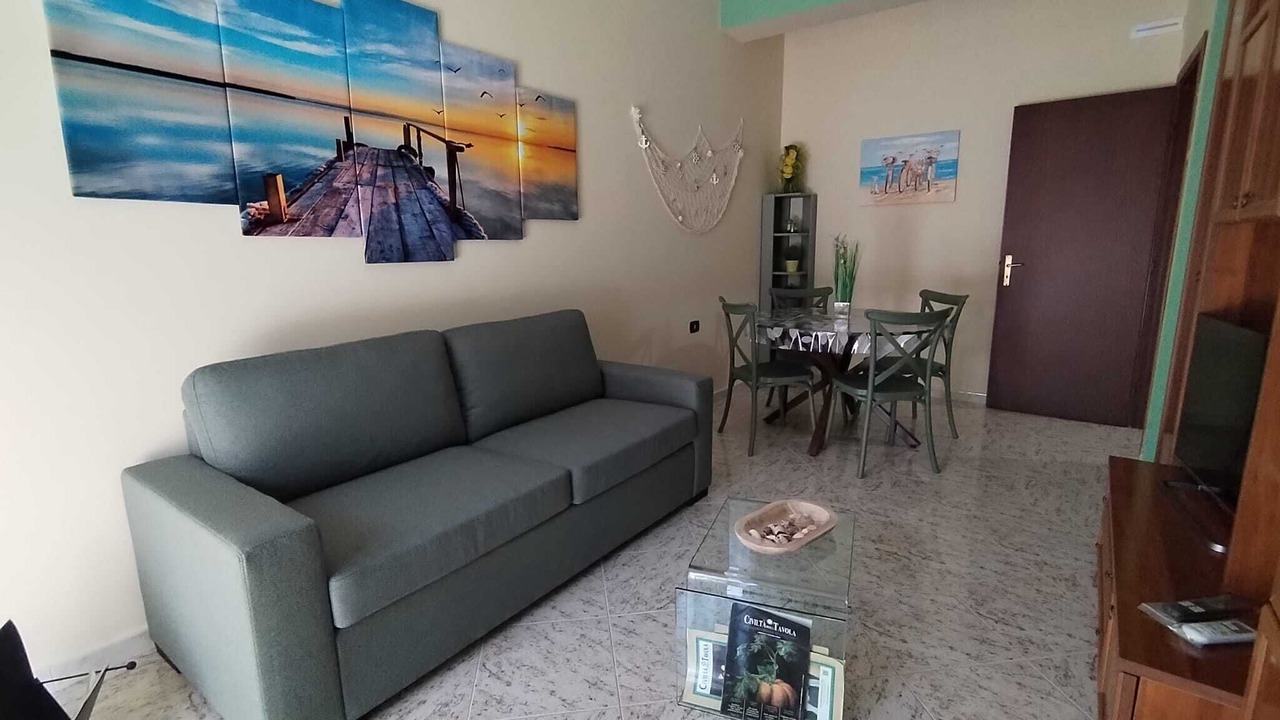 Photo of Livingroom in Gallico Marina