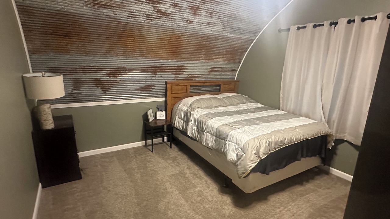 Photo of Bedroom in Burbank