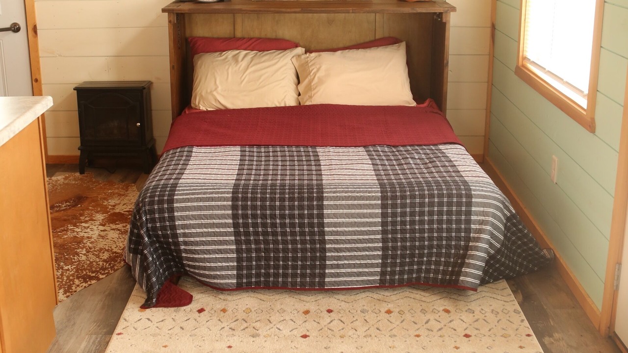 Photo of Bedroom in Brule County