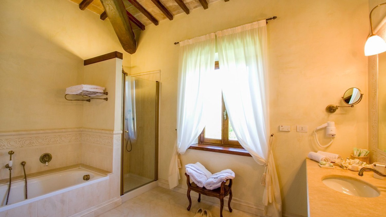 Photo of Bathroom in Corbara
