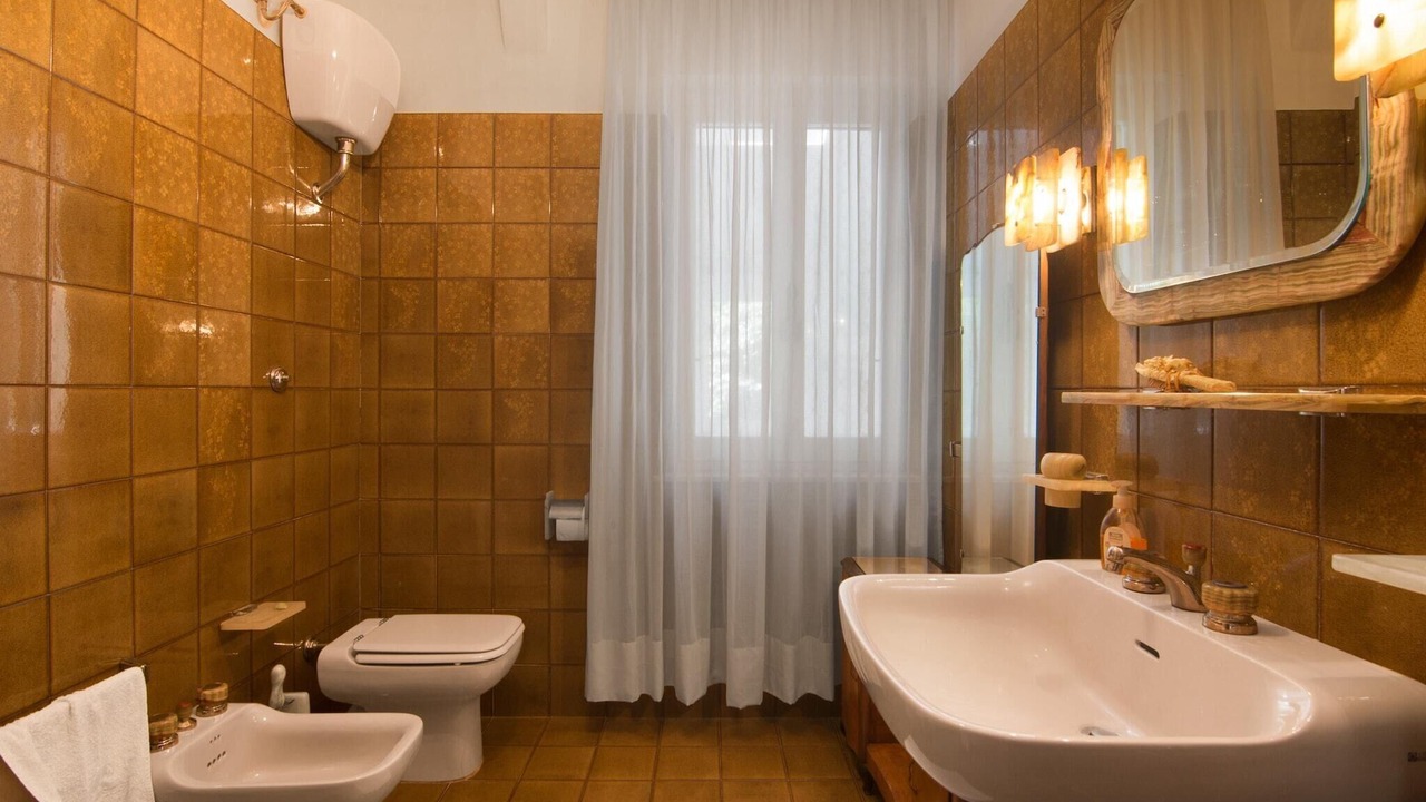 Photo of Bathroom in Borgiano di Serrapetrona