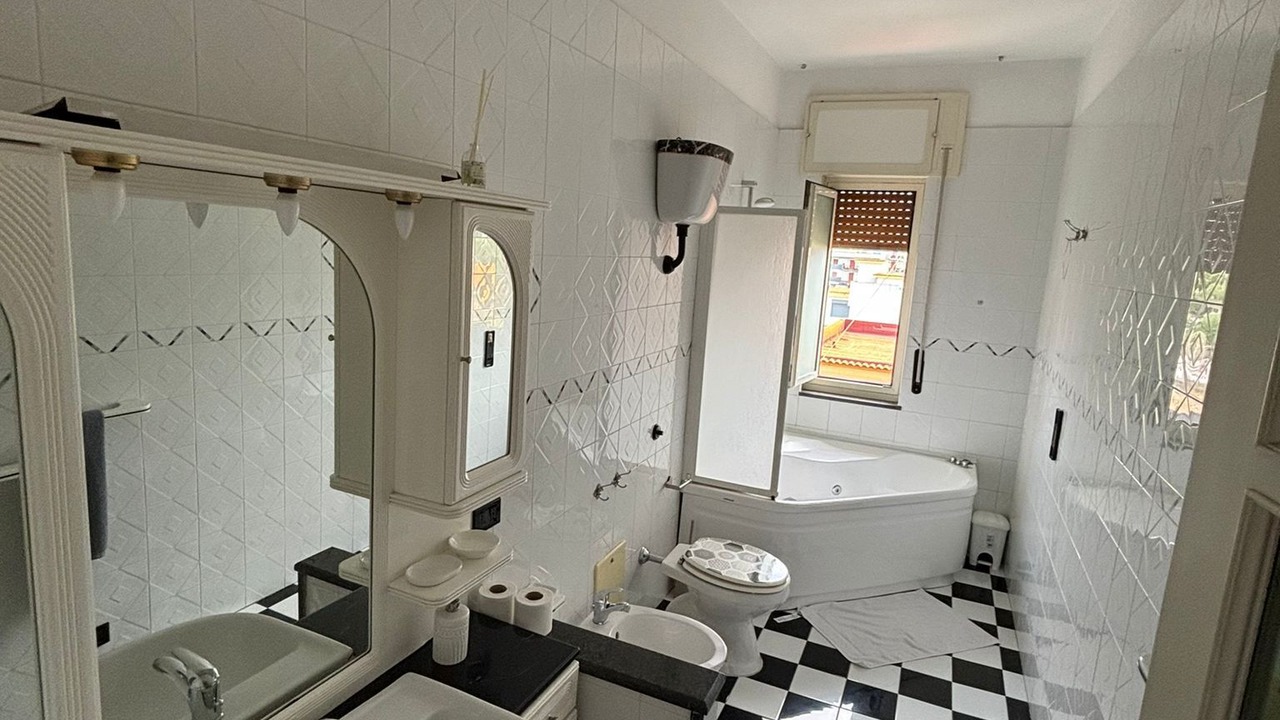 Photo of Bathroom in Mount Vesuvius - Pompei