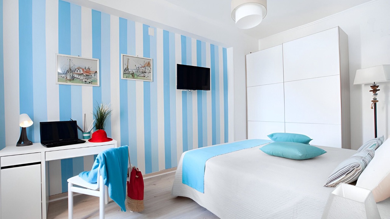 Photo of Bedroom in Meta