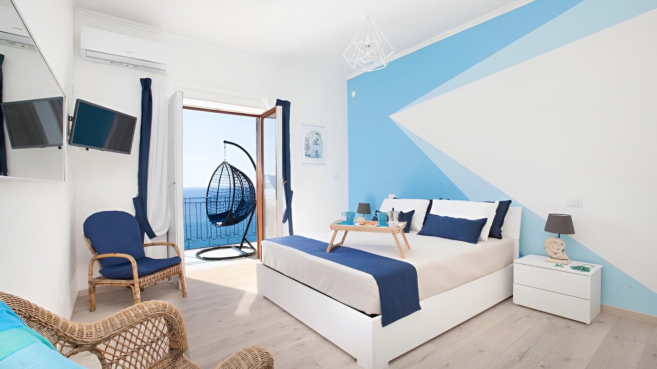 Photo of Bedroom in Meta