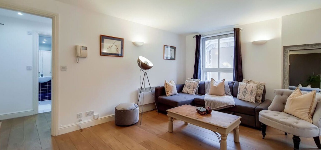 Photo of Livingroom in Whitechapel