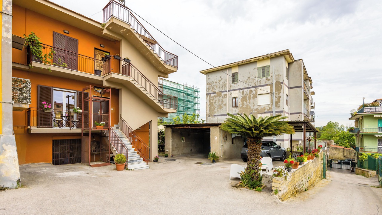 Photo of Outdoor in Naples