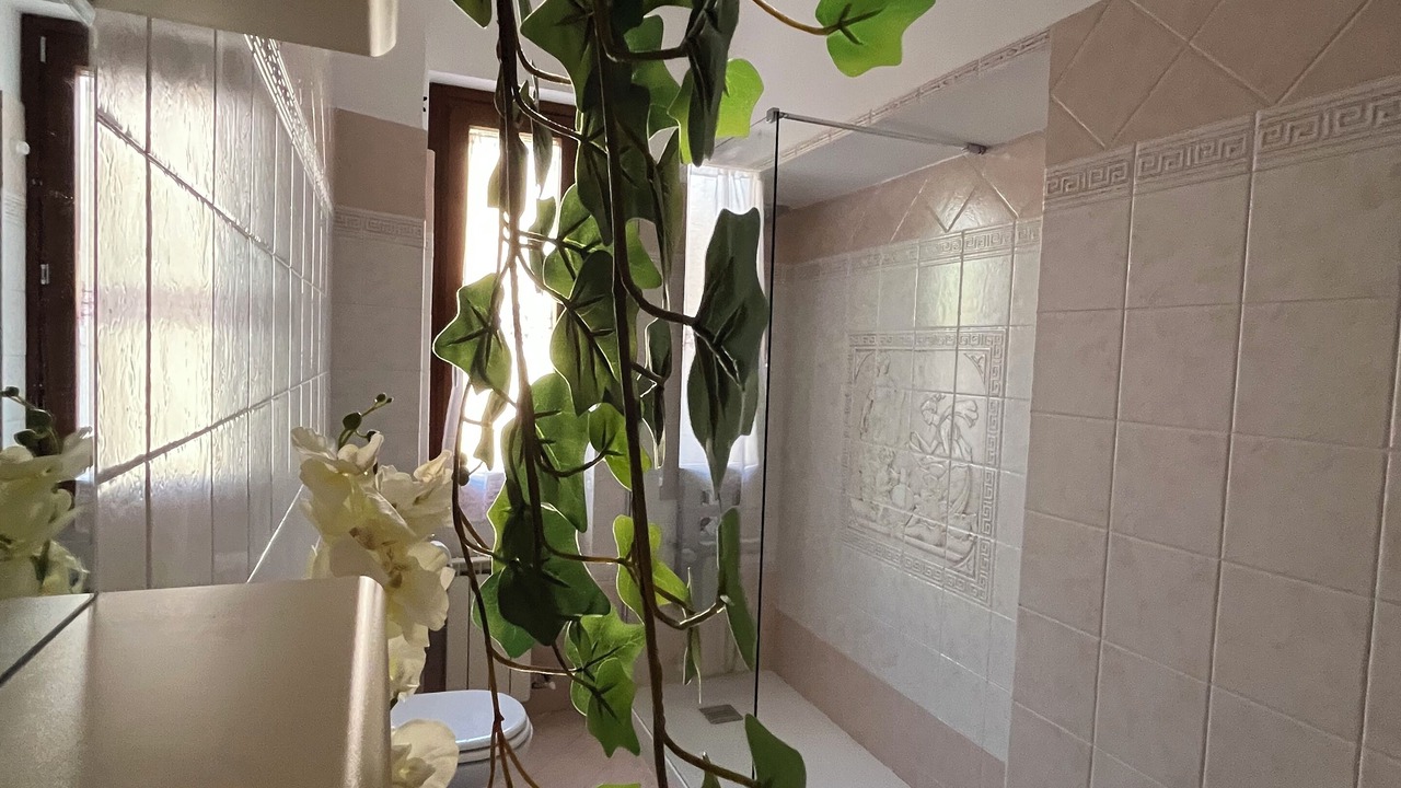 Photo of Bathroom in Tuscolano