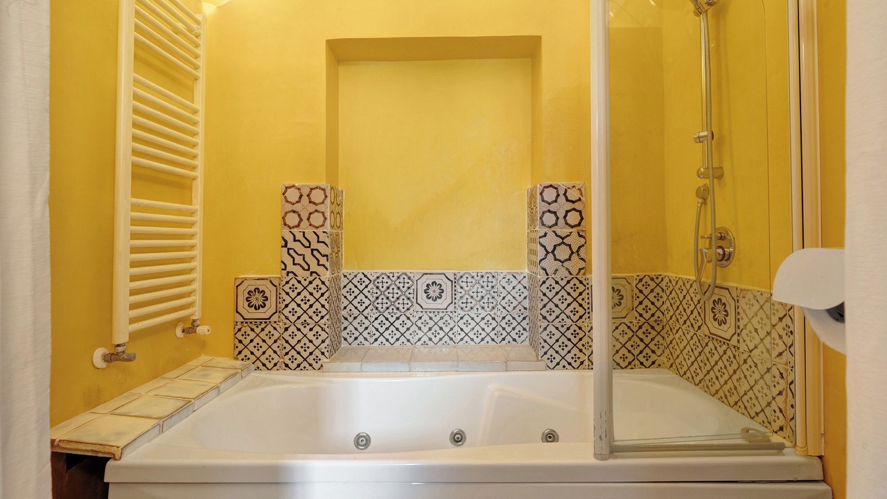 Photo of Bathroom in Meta
