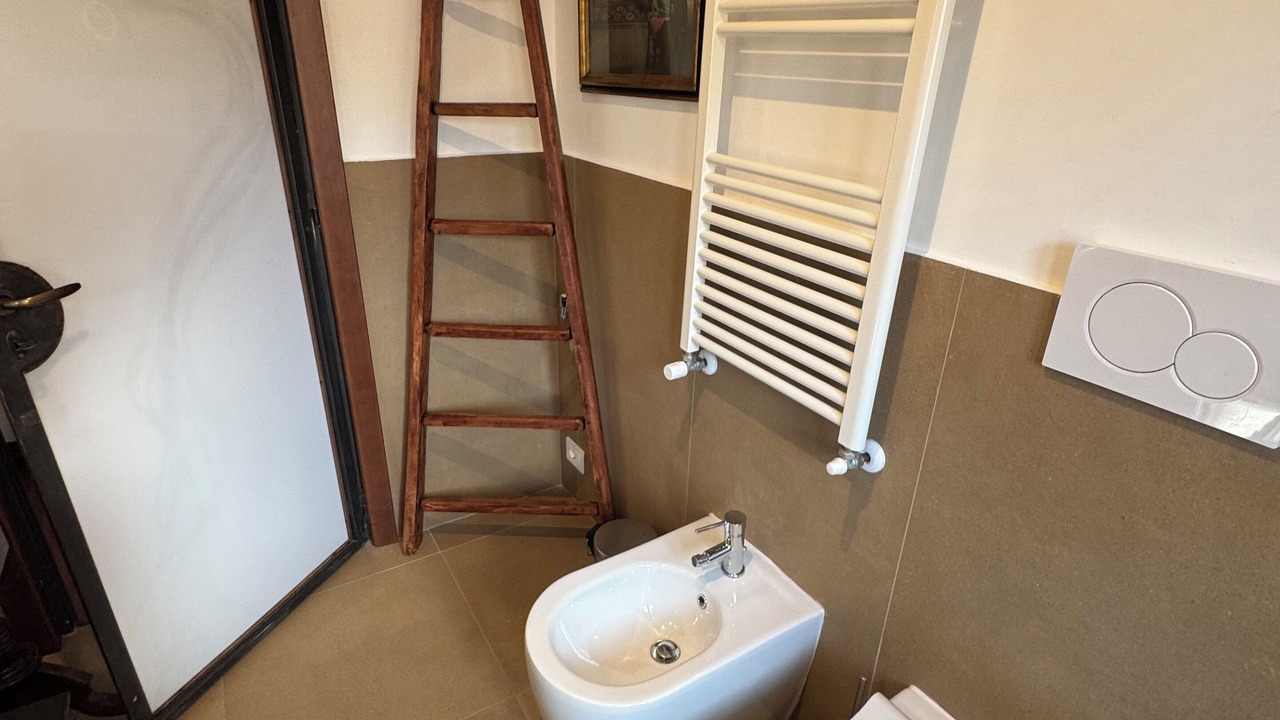 Photo of Bathroom in Celio