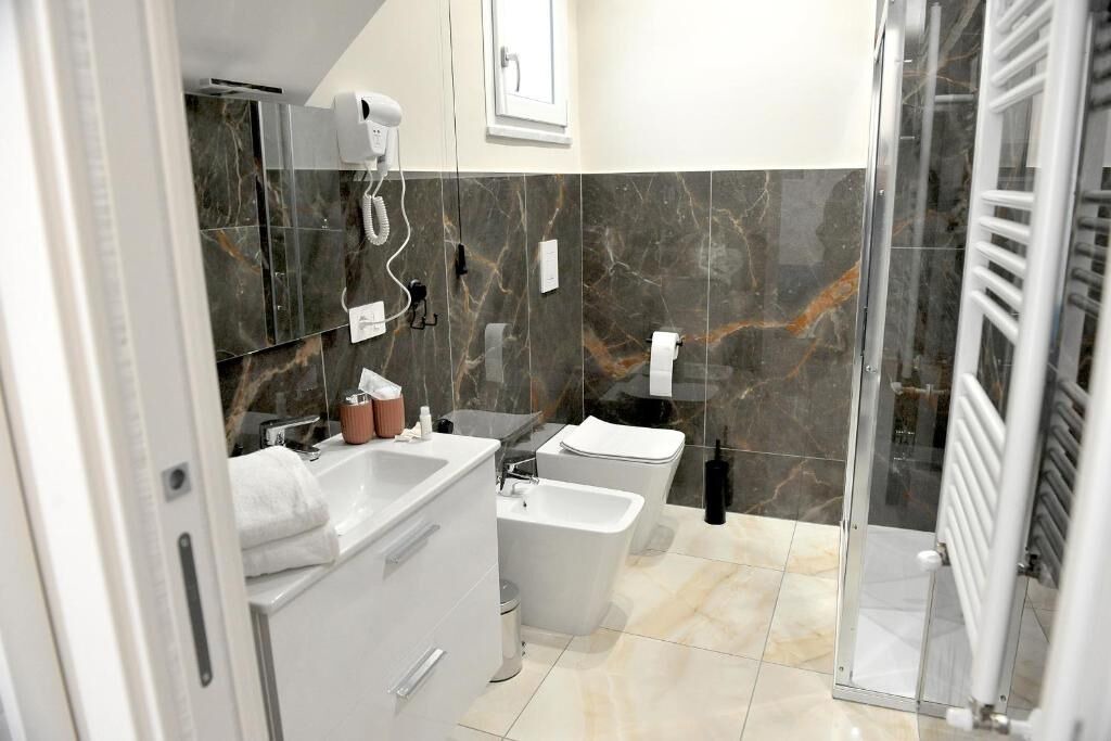 Photo of Bathroom in Pagani