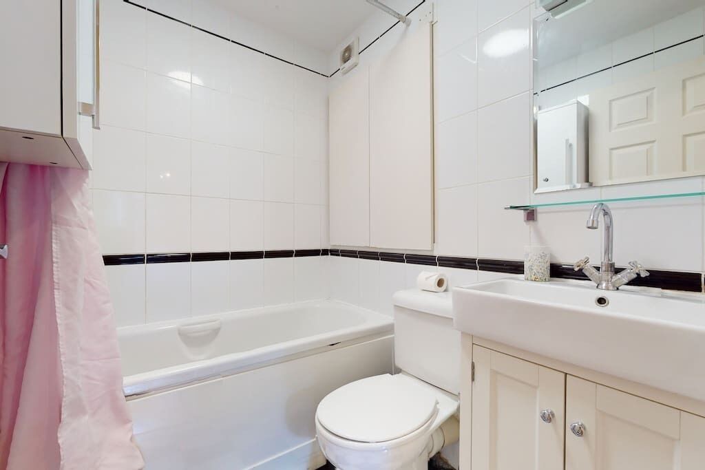 Photo of Bathroom in Maida Vale