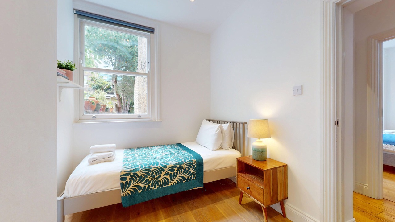 Photo of Bedroom in Kilburn