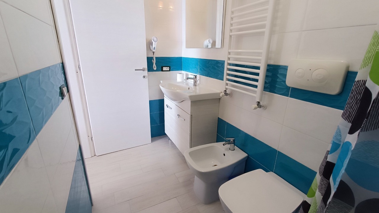 Photo of Bathroom in Forio