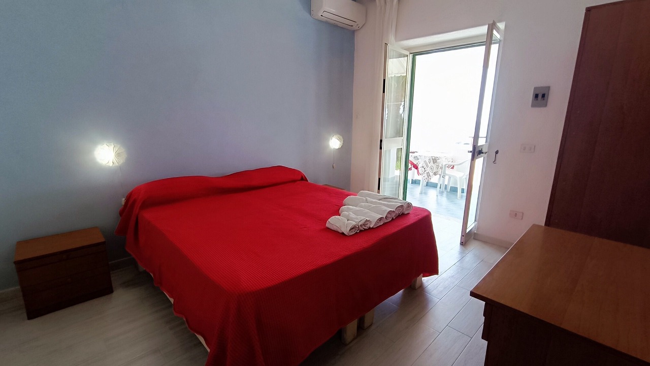 Photo of Bedroom in Forio