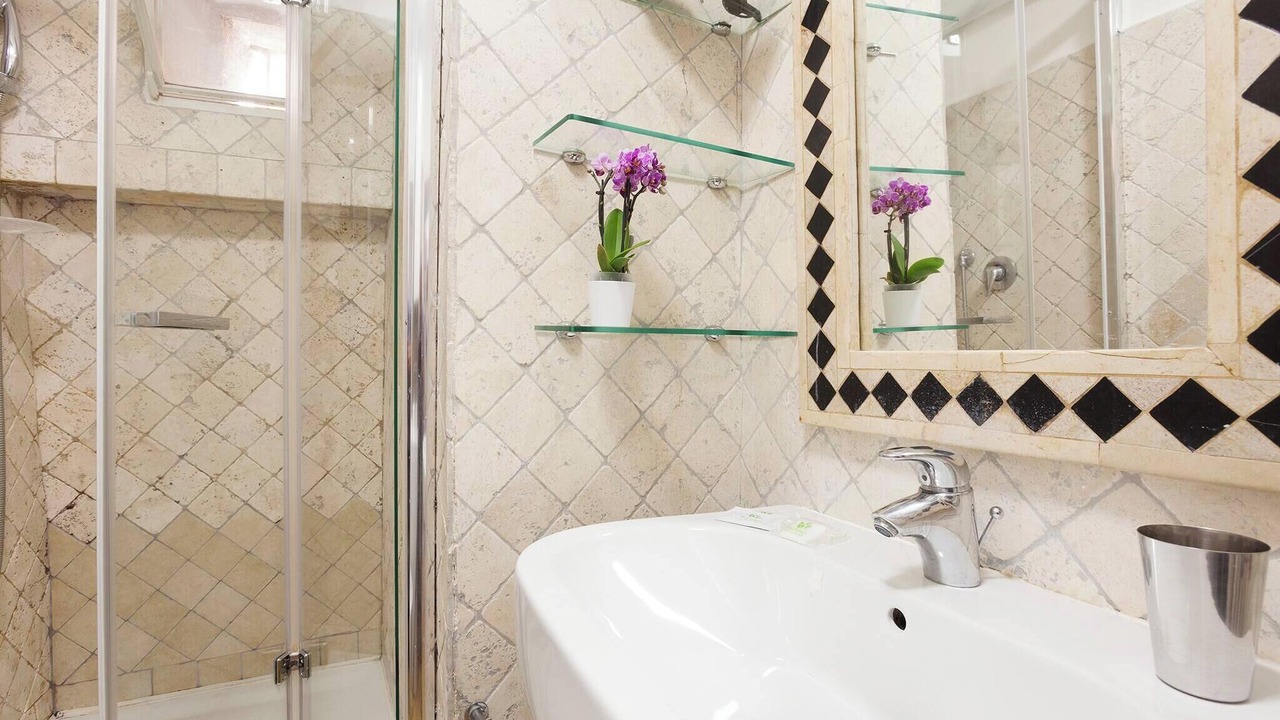 Photo of Bathroom in Rione V Ponte