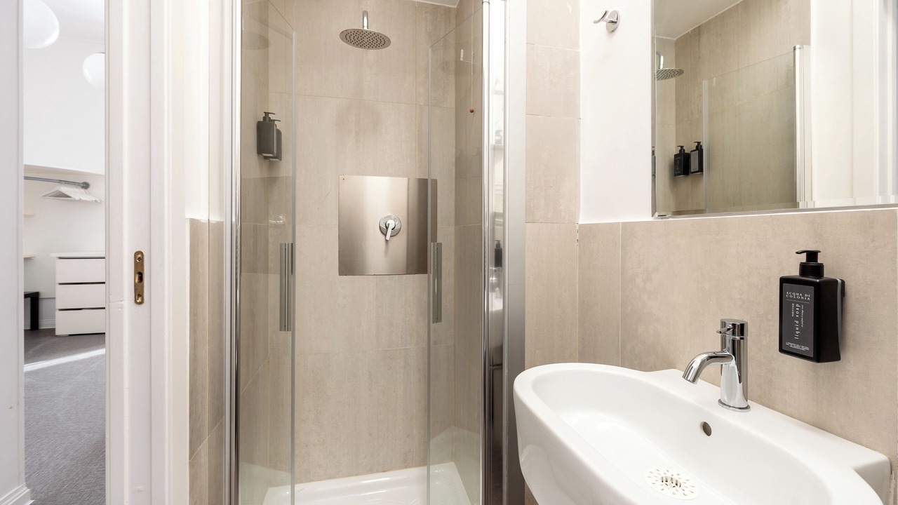 Photo of Bathroom in Rome City Centre