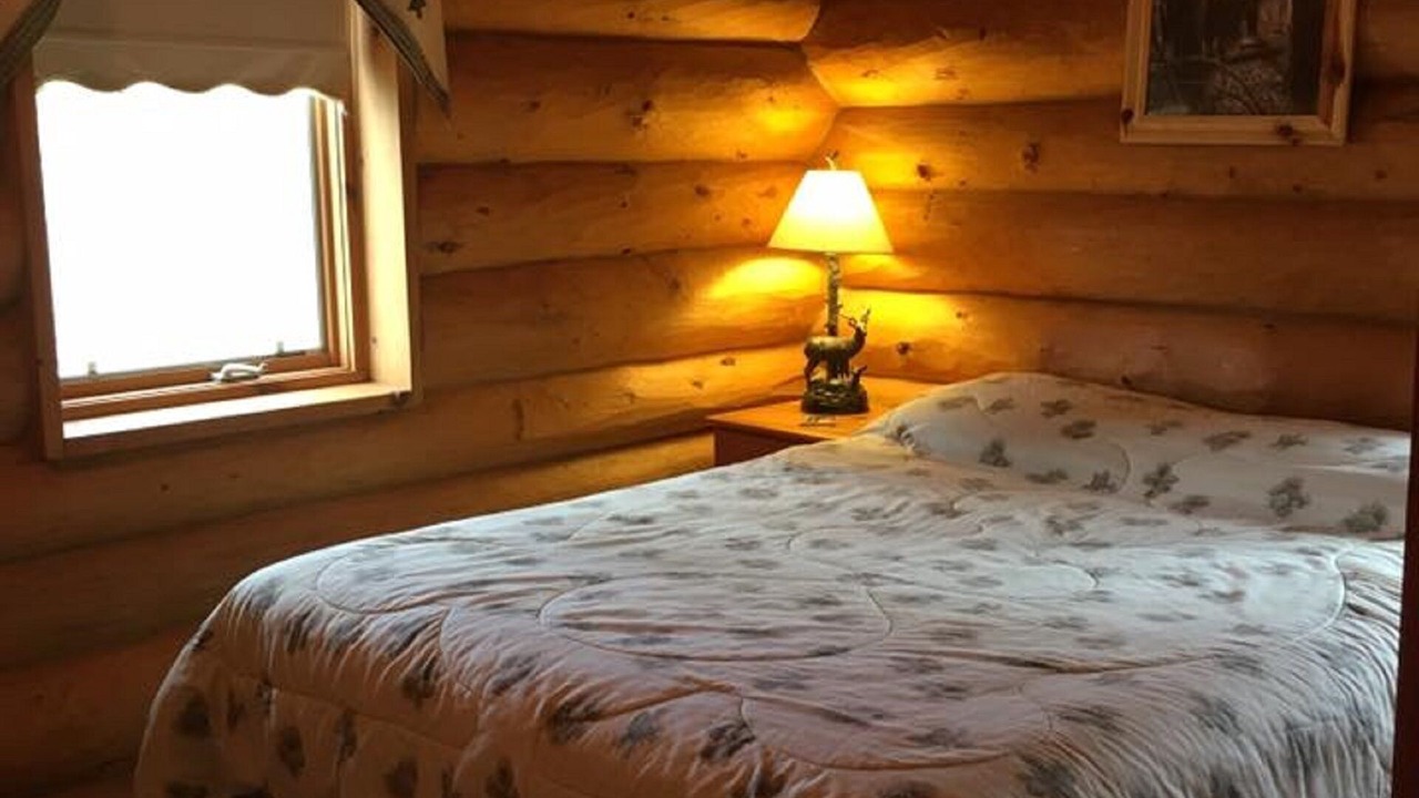 Photo of Bedroom in Hill City