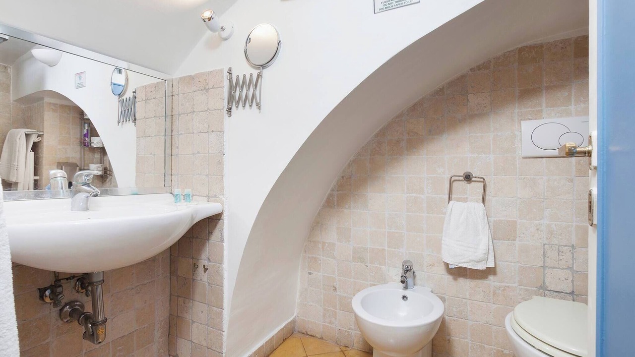 Photo of Bathroom in Rione V Ponte