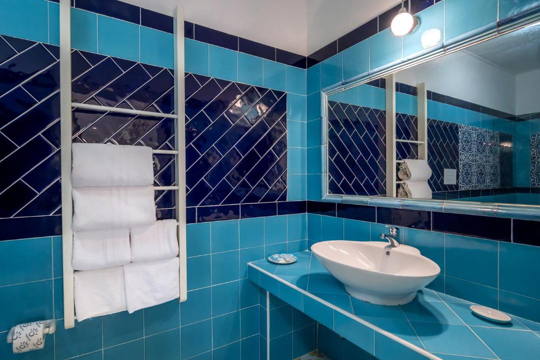 Photo of Bathroom in Laura