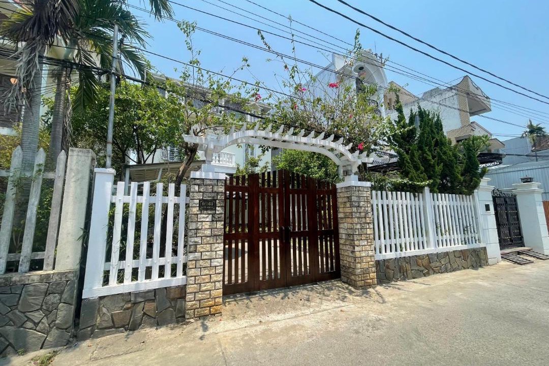 Photo of Others in Hue