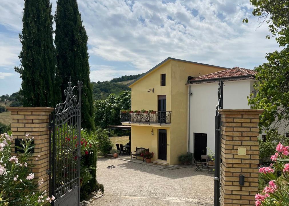 Photo of Others in Montebello di Bertona