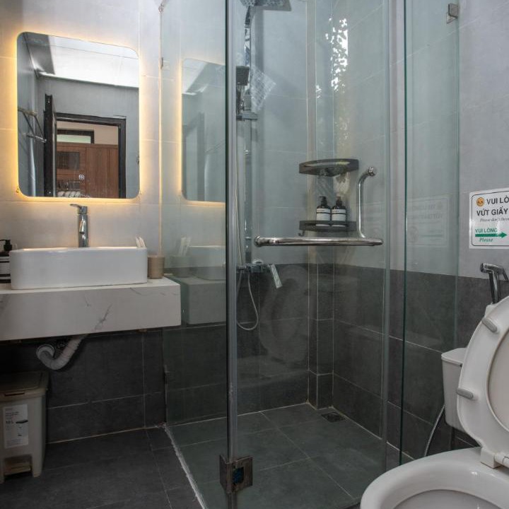Photo of Bathroom in Hang Bo