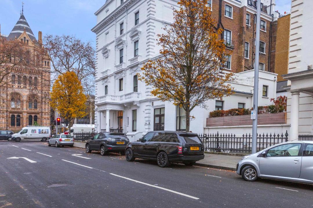 Photo of Buildings in South Kensington