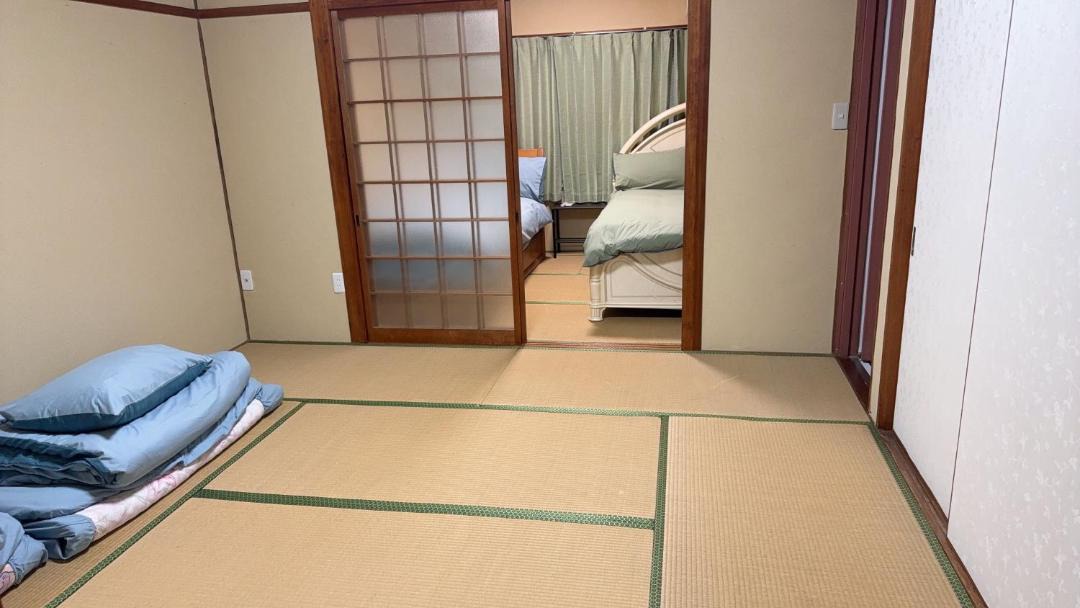 Photo of Bedroom in Shiogami Cho