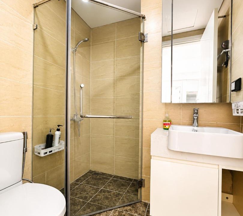 Photo of Bathroom in Trung Hoa Nhan Chinh