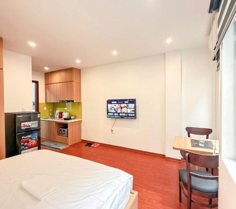 Photo of Others in Nhat Tan